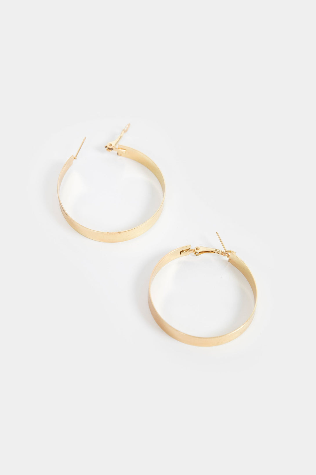 Large Hoop Earrings - STYLOFYYBS