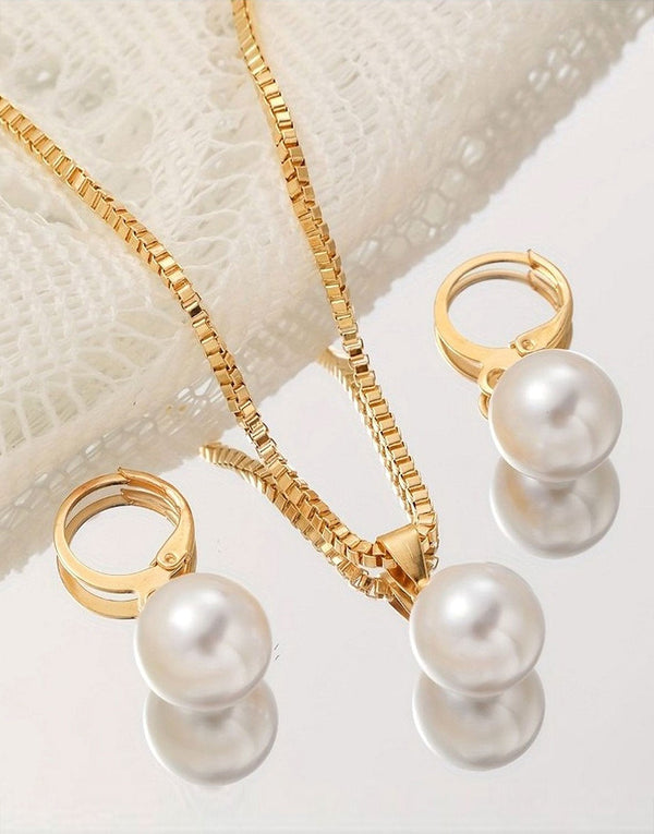 Elegant Fashion Pearl Pendant Necklace with Earrings